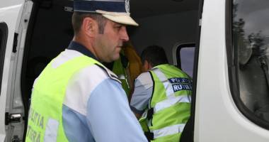 Stire din Eveniment : Beat și fără permis,  a lovit un biciclist și a fugit  de la locul accidentului!