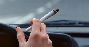 Șofer drogat,  arestat după ce a lovit  cu mașina o copilă