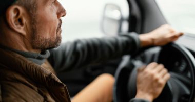 Stire din Social : Șoferi, atenție la ce transportați! Amendă de 3.000 de lei pentru aceste obiecte din mașină