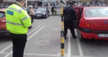 Stire din Eveniment : Șoferii "handicapați",  sancționați de polițiștii locali