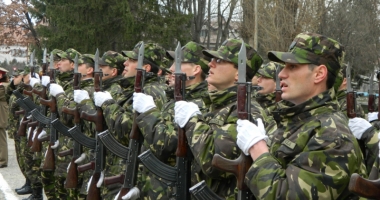 Soldații profesioniști  de la Mangalia au depus jurământul militar