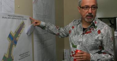 Stire din Eveniment : Consilierul lui Sorin Oprescu, condamnat la 4 ani de închisoare pentru trafic de influență