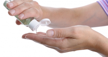 Stire din Sănătate : Este soluția anti-bacteriană mai bună decât săpunul?