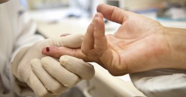 Mergeți la medic! Depistarea infecțiilor cu virusurile hepatitice este vitală