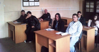 Șomerii analfabeți  sunt trimiși la școală