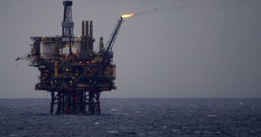 Stire din Eveniment : Sonda săpată de Exxon și Petrom în Marea Neagră indică prezența gazelor naturale