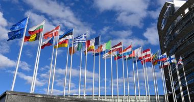 Sondaj: Europenii vor o Uniune mai eficientă şi mai transparentă