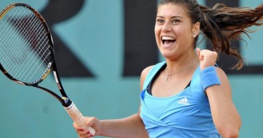 Stire din Sport : Sorana Cîrstea s-a calificat în sferturi la Dubai. A învins-o pe Sara Errani