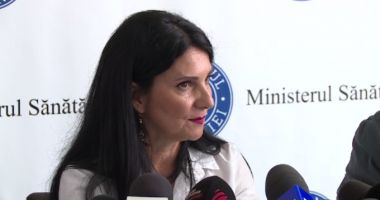 Stire din Sănătate : Sorina Pintea CONFIRMĂ: Diploma de licență prezentată de femeia - voluntar la Spitalul Județean Ilfov este falsă