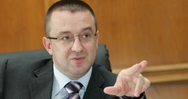 Stire din Eveniment : Fostul șef al ANAF, Sorin Blejnar, trimis în judecată