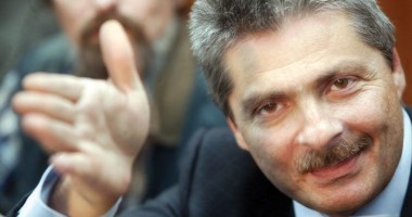 Stire din Eveniment : Sorin Ovidiu Vîntu, judecat pentru delapidare și spălare de bani