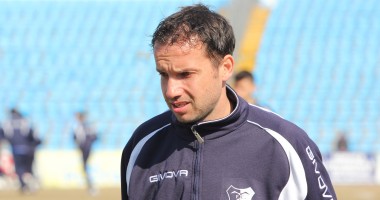 Stire din Sport : Paraschiv: "ne batem pentru locul doi și promovare"