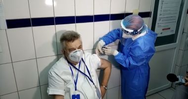 Stire din Social : Moment istoric la Constanţa. „Vaccinul este singura armă împotriva virusului!”