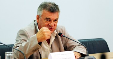 Stire din Cultură-Educație : Cad primele capete la Universitatea "Ovidius". Cine mai este pe lista rectorului Rugină?