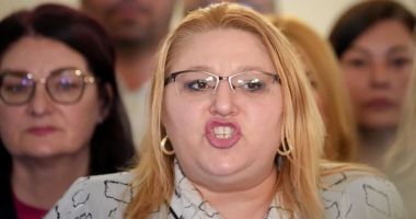 Stire din Politică-Administrație : Grupul SOS România de la Senat a fost desființat