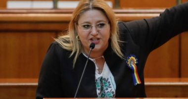 Stire din Actualitate : Partidul Dianei Șoșoacă anunță că depune moțiune de cenzură la adresa Guvernului