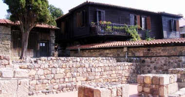 Stire din Diverse : Sozopol sau admirând Apollonia Pontica | FOTO