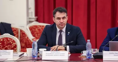 Stire din Politică-Administrație : Ștefan Pălărie, de la USR: Suntem într-o criză suplimentară, artificială, generată din vanitatea celor de la PSD