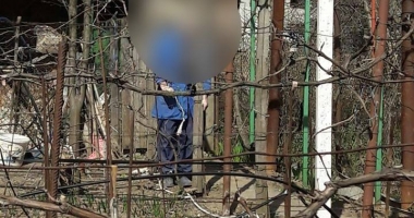 Stire din Eveniment : Bărbat spânzurat în Constanța, în propria curte