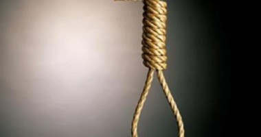 Stire din Eveniment : Două persoane, mamă și fiu, găsite spânzurate în locuințele lor