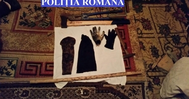 Spargeri cu cagule în Constanța. Mascații au descins la locuințele suspecților - 3