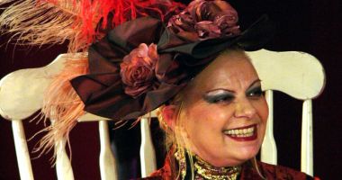 Invitație la teatru: 