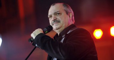 Stire din Cultură-Educație : Muzică şi poezie, pe scena Casei de Cultură Constanţa
