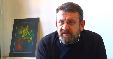 Vreți să aflați cum arată viața în nuanțe  de negru,  alb și gri? - 2