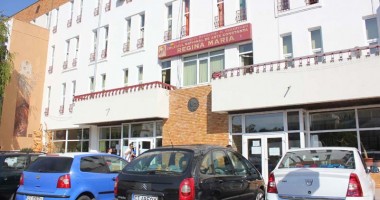 Stire din Cultură-Educație : Spectacol  de teatru,  la Colegiul "Regina Maria"