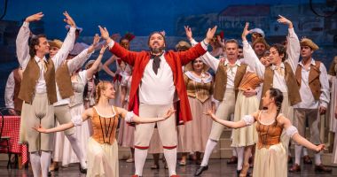 Stire din Cultură-Educație : Un final de lună cu bună dispoziție pe scena Teatrului "Oleg Danovski"