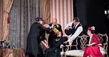 Stire din Cultură-Educație : „Gaiţele” şi „Meciul de comedie”, pe scena Teatrului de Stat Constanţa