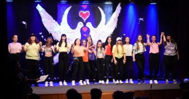 Spectacol dedicat zilei de 8 Martie, la Casa de Cultură din Medgidia - 2