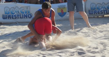 Spectacol pe plaja Laguna din Mangalia. 200 de luptători au venit la mare pentru a câștiga titlul de campion național - 3