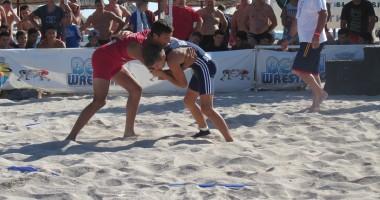 Spectacol pe plaja Laguna din Mangalia. 200 de luptători au venit la mare pentru a câștiga titlul de campion național - 4