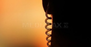 Stire din Eveniment : Polițiștii ar putea fi verificați de ofițeri sub acoperire