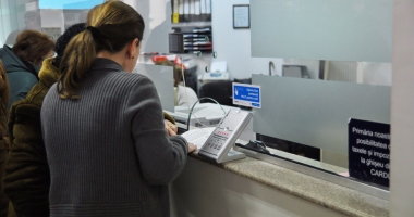 Stire din Social : Cum puteți  să depuneți declarațiile  fără să vă deplasați la ghișeele SPIT