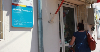 Stire din Social : Ghișeele fiscale sunt închise luni, de Ziua Sfintei Maria