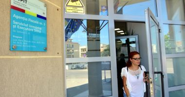 Stire din Social : Studenții ovidieni învață cum să devină funcționari la SPIT