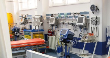 Stire din Sănătate : Constănțeanul suspect de gripă porcină este în continuare în stare foarte gravă! Medicii sunt rezervați asupra șanselor sale de supraviețuire