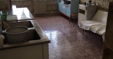 GALERIE FOTO ȘOCANTĂ din Spitalul Județean Constanța. E JALE! Grupuri sanitare infecte, paturi rupte, condiții mizere... - 2