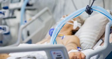 Stire din Eveniment : Incendiu la Matei Balș. Managerul de la Marius Nasta: ”Instalaţiile de oxigen sunt suprasolicitate”
