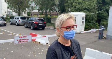 Doctorii Spitalului de Boli Infecțioase, reuniți în curtea unității medicale: "Vrem să ne reluăm activitatea în condiții de siguranță!" - 2