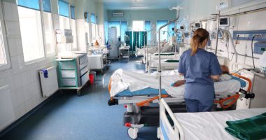 Stire din Sănătate : Mii de pacienți, în pericol. Spitalele nu mai pot lua medicamente pe datorie. Bolnavii de cancer dau statul în judecată