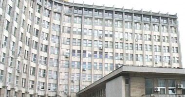 Stire din Sănătate : Bolnavii internați  la Spitalul Județean Constanța, sprijiniți de elevii de la Școala Sanitară