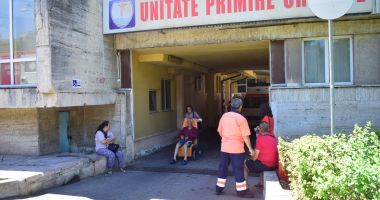 Stire din Social : Spitalul Județean, asaltat de bolnavi, în mini-vacanța de Rusalii