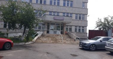 Stire din Social : Servicii medicale realizate cu personal redus la jumătate la Spitalul CF Port