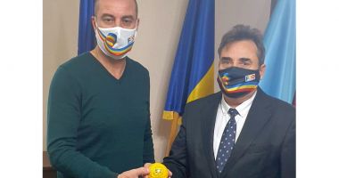 Stire din Sport : Sport naţional! Oina îşi reintră în drepturi la nivelul judeţului Constanţa
