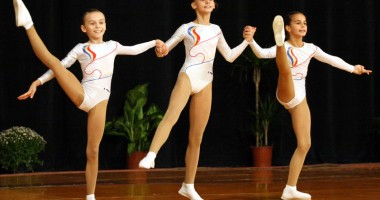 Invitație la aerobic-show!