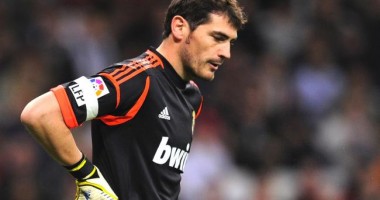 Stire din Sport Internațional : Portarul Iker Casillas, RECORD de imbatabilitate