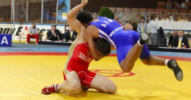 Stire din Sport Internațional : Lupte: România a încheiat Europenele din Finlanda cu o singură medalie, de bronz